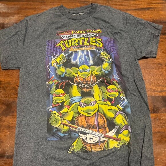 Teenage Mutant Ninja Turtles Adventures The Early Years Men's T-Shirt Medium EUC - Picture 1 of 1